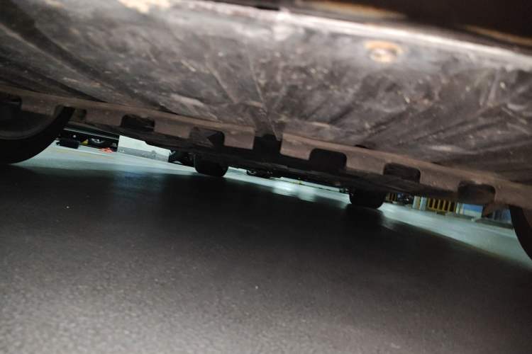 Used Jaguar XJ 2013 XJL 3.0 SC Cambridge Limited Edition Chassis Front