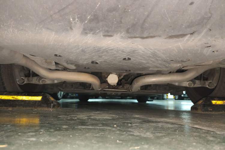Used Jaguar XJ 2013 XJL 3.0 SC Panoramic Business Edition Chassis Rear