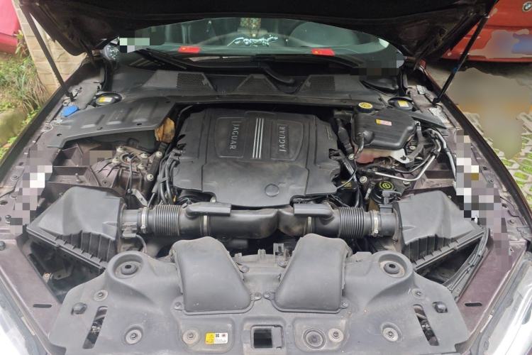 Used Jaguar XJ 2013 XJL 3.0 SC Panoramic Business Edition Engine Bay