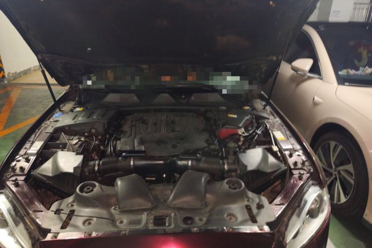 Used Jaguar XJ 2013 XJL 3.0 SC Panoramic Business Edition Engine Bay