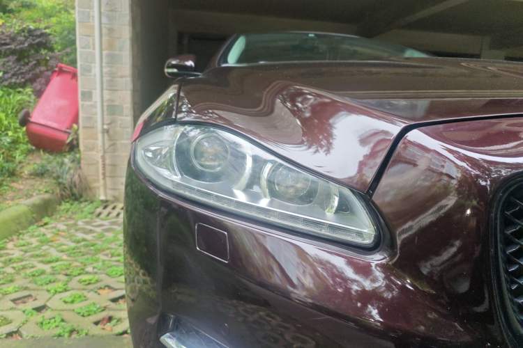 Used Jaguar XJ 2013 XJL 3.0 SC Panoramic Business Edition Right Front Headlight