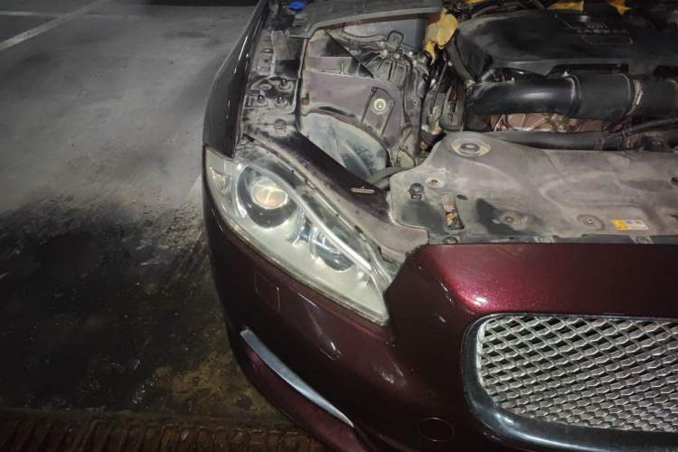 Used Jaguar XJ 2013 XJL 2.0T Elegance Business Edition Right Front Headlight