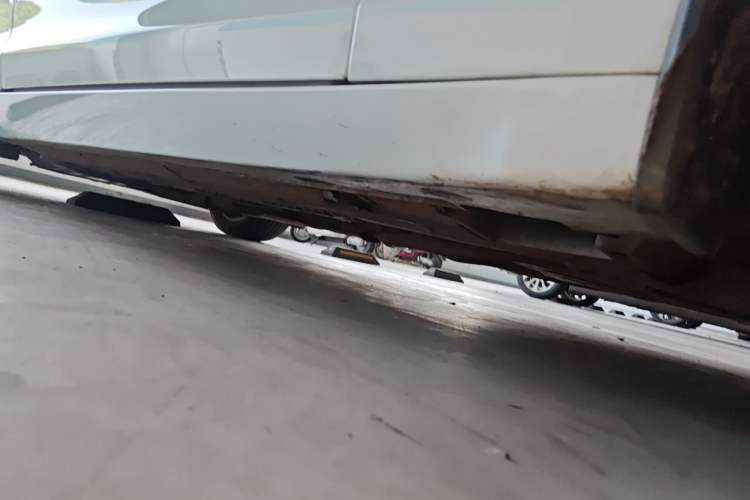 Used Jaguar XJ 2013 XJL 3.0 SC Panoramic Business Edition Chassis Front Right