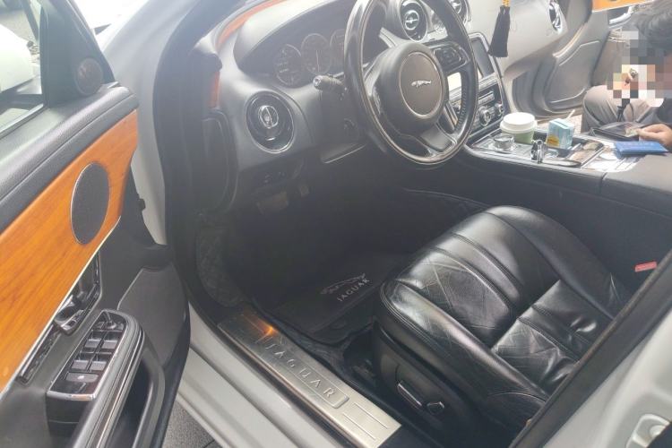 Used Jaguar XJ 2013 XJL 2.0T Elegance Business Edition Driver Seat