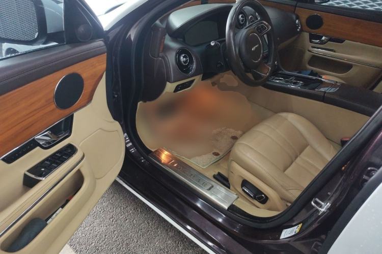 Used Jaguar XJ 2013 XJL 2.0T Elegance Business Edition Driver Seat