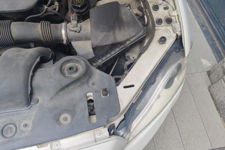 Used Jaguar XJ 2013 XJL 2.0T Elegance Business Edition Engine Bay Left