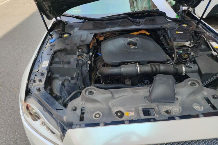 Used Jaguar XJ 2013 XJL 2.0T Elegance Business Edition Engine Bay Right