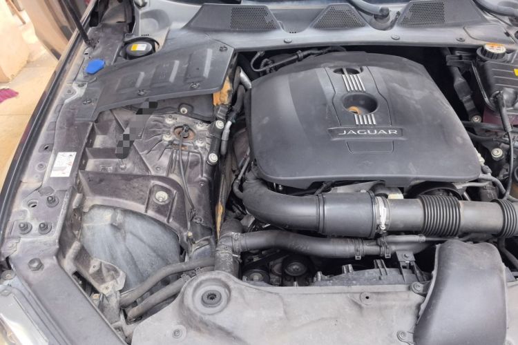 Used Jaguar XJ 2013 XJL 2.0T Elegance Business Edition Engine Bay Right