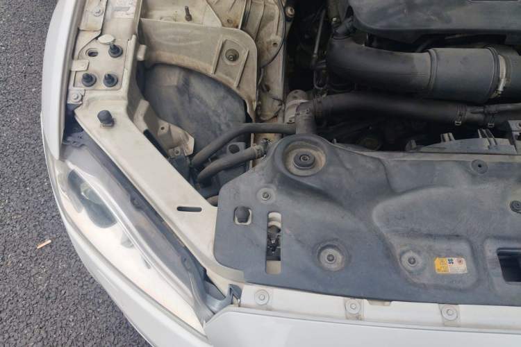 Used Jaguar XJ 2013 XJL 2.0T Elegance Business Edition Engine Bay Right