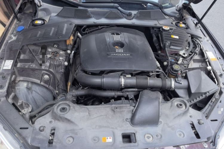 Used Jaguar XJ 2013 XJL 2.0T Elegance Business Edition Engine Bay