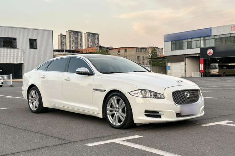 Used Jaguar XJ 2013 XJL 3.0 SC Cambridge Limited Edition Exterior 2