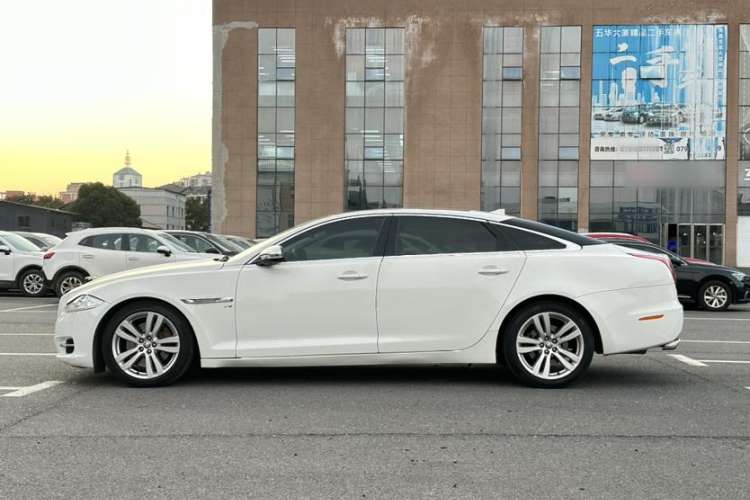 Used Jaguar XJ 2013 XJL 3.0 SC Cambridge Limited Edition Exterior 3