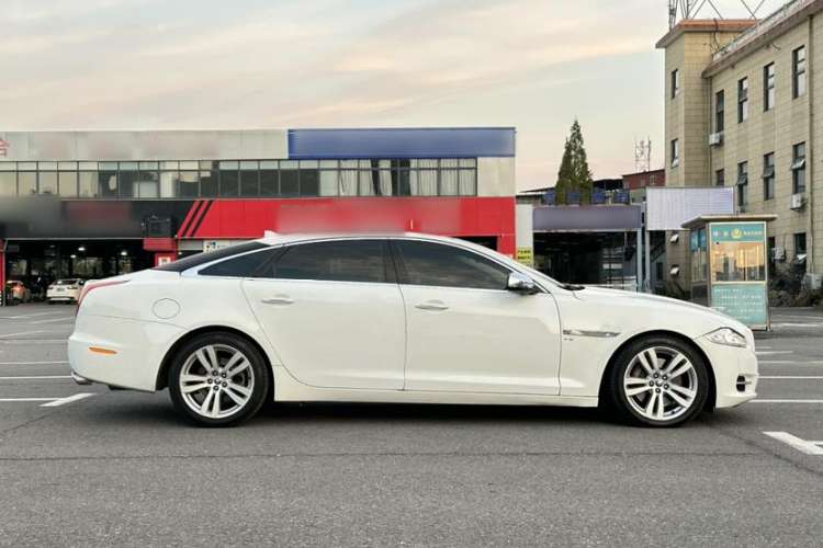 Used Jaguar XJ 2013 XJL 3.0 SC Cambridge Limited Edition Exterior 4
