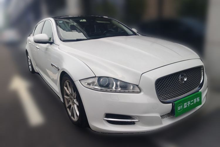 Used Jaguar XJ 2013 XJL 2.0T Elegance Business Edition Front Right 45 Deg