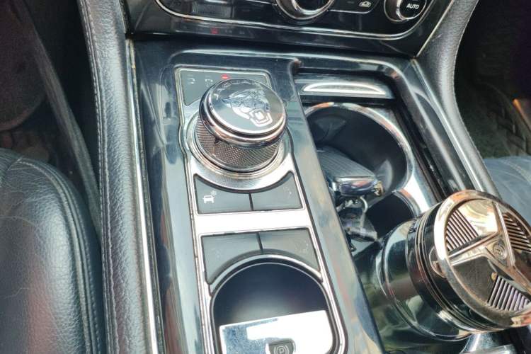 Used Jaguar XJ 2013 XJL 2.0T Elegance Business Edition Gear Lever