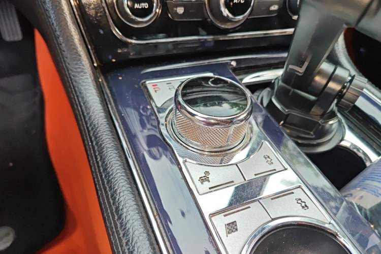 Used Jaguar XJ 2013 XJL 2.0T Elegance Business Edition Gear Lever
