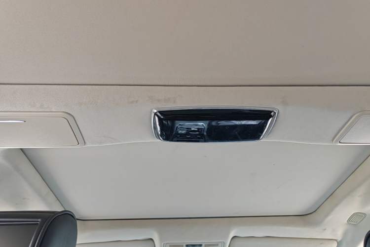 Used Jaguar XJ 2013 XJL 3.0 SC Panoramic Business Edition Headliner