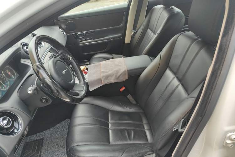 Used Jaguar XJ 2013 XJL 2.0T Elegance Business Edition Left Front Seat