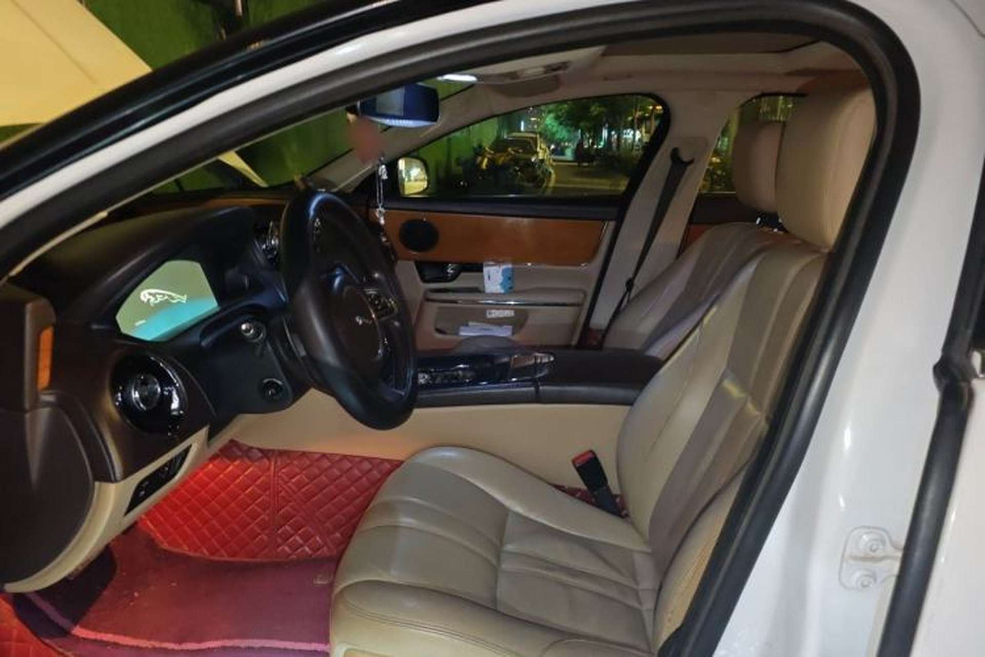 Used Jaguar XJ 2013 XJL 2.0T Elegance Business Edition Left Front Seat
