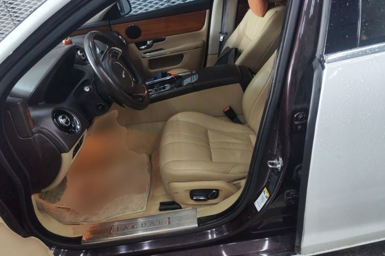 Used Jaguar XJ 2013 XJL 2.0T Elegance Business Edition Left Front Seat