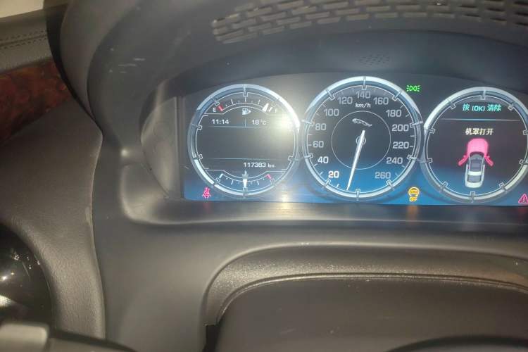 Used Jaguar XJ 2013 XJL 3.0 SC Panoramic Business Edition Odometer Close Up