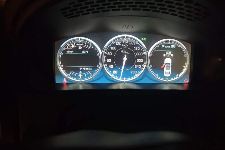 Used Jaguar XJ 2013 XJL 2.0T Elegance Business Edition Odometer Close Up