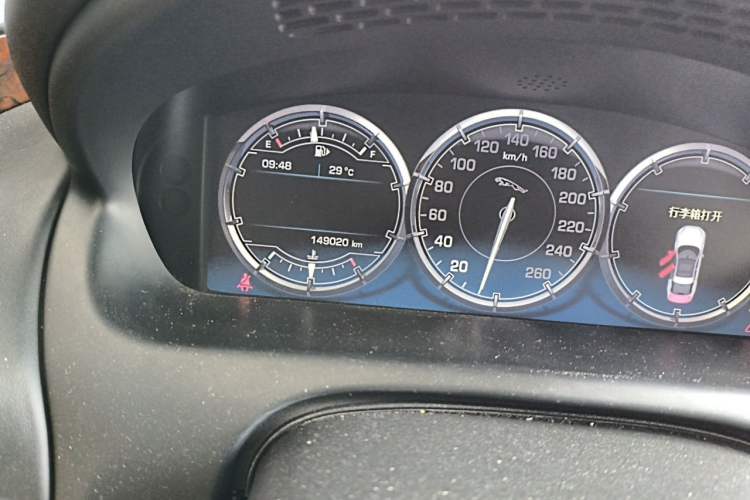 Used Jaguar XJ 2013 XJL 3.0 SC Panoramic Business Edition Odometer Close Up