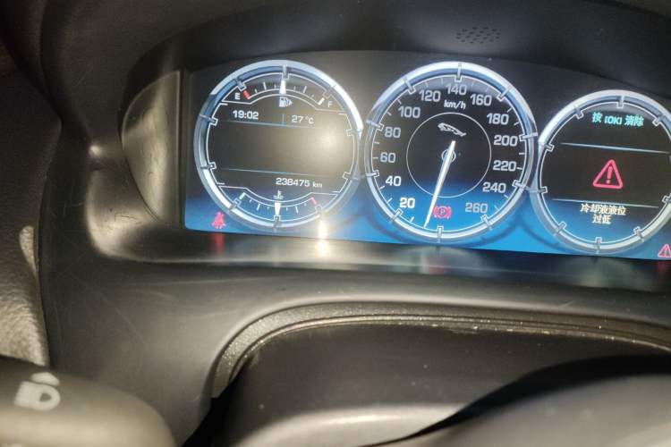 Used Jaguar XJ 2013 XJL 2.0T Elegance Business Edition Odometer Close Up