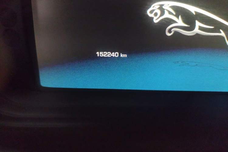 Used Jaguar XJ 2013 XJL 2.0T Elegance Business Edition Odometer Close Up