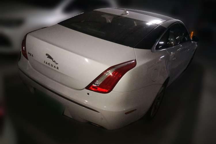 Used Jaguar XJ 2013 XJL 2.0T Elegance Business Edition Rear Right 45 Deg