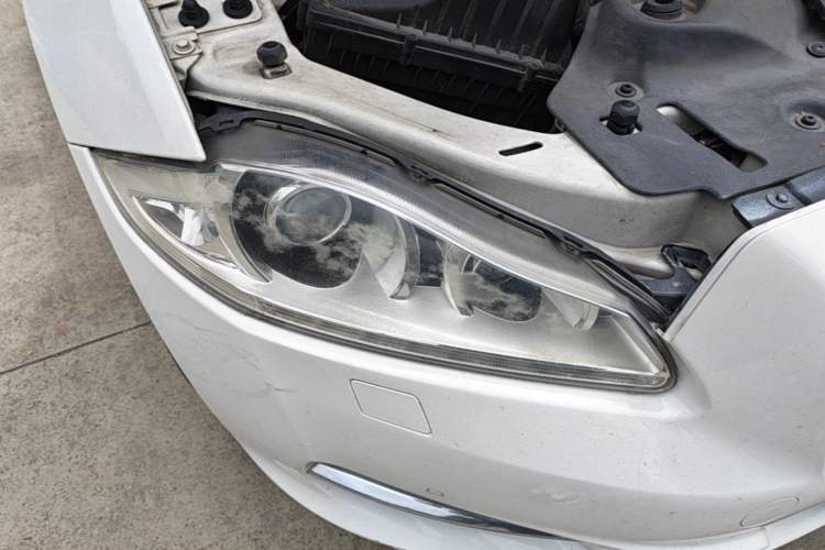 Used Jaguar XJ 2013 XJL 3.0 SC Panoramic Business Edition Right Front Headlight