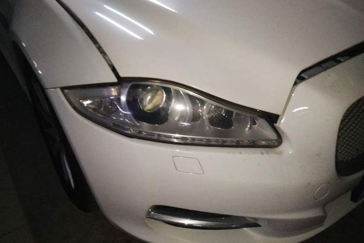 Used Jaguar XJ 2013 XJL 2.0T Elegance Business Edition Right Front Headlight