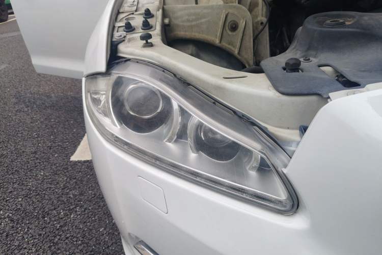 Used Jaguar XJ 2013 XJL 2.0T Elegance Business Edition Right Front Headlight
