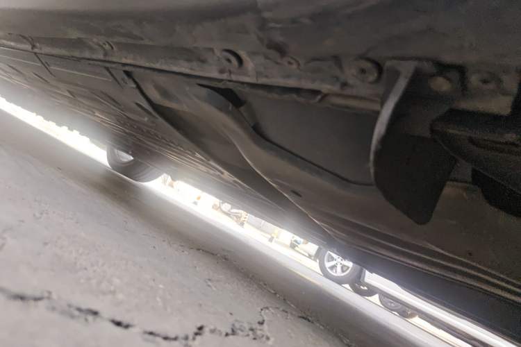Used Jaguar XJ 2014 XJL 3.0 SC Two-Wheel-Drive Flagship Business Edition Chassis Rear Left