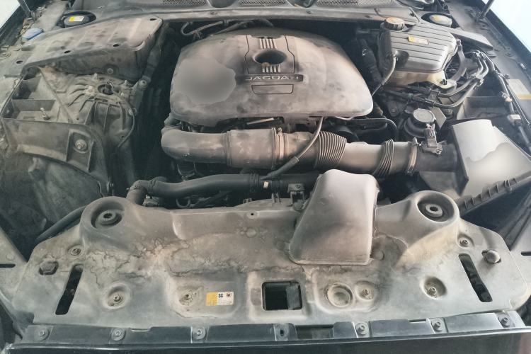 Used Jaguar XJ 2014 XJL 2.0T Two-Wheel-Drive Elegant Business Edition Engine Bay
