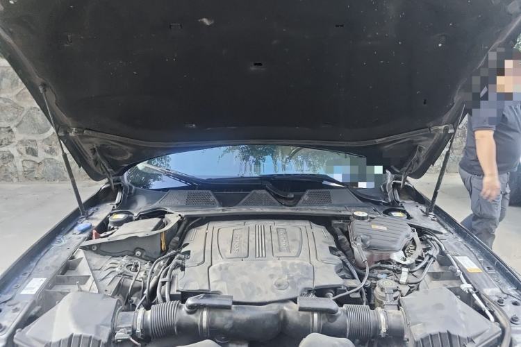 Used Jaguar XJ 2014 XJL 3.0 SC Two-Wheel-Drive Flagship Business Edition Engine Bay