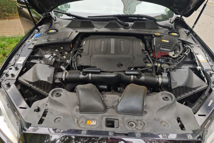 Used Jaguar XJ 2014 XJL 3.0 SC Two-Wheel-Drive Panoramic Business Edition Engine Bay