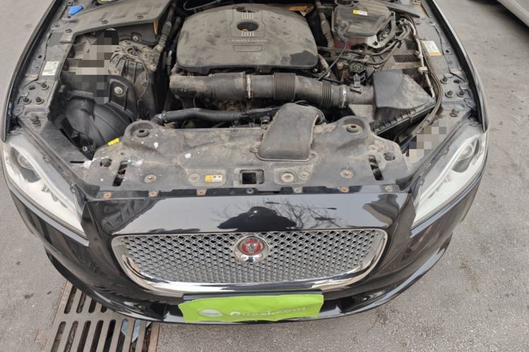 Used Jaguar XJ 2014 XJL 2.0T Two-Wheel-Drive Elegant Business Edition Engine Bay