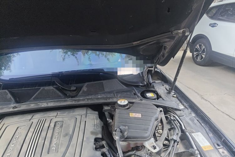 Used Jaguar XJ 2014 XJL 3.0 SC Two-Wheel-Drive Flagship Business Edition Engine Bay Left
