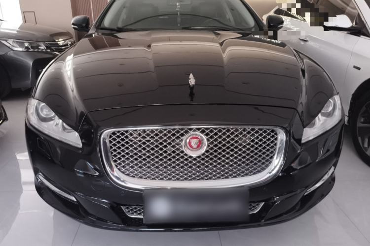 Used Jaguar XJ 2014 XJL 2.0T Two-Wheel-Drive Elegant Business Edition Front