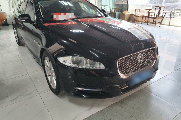 Used Jaguar XJ 2014 XJL 2.0T Two-Wheel-Drive Elegant Business Edition Front Right 45 Deg