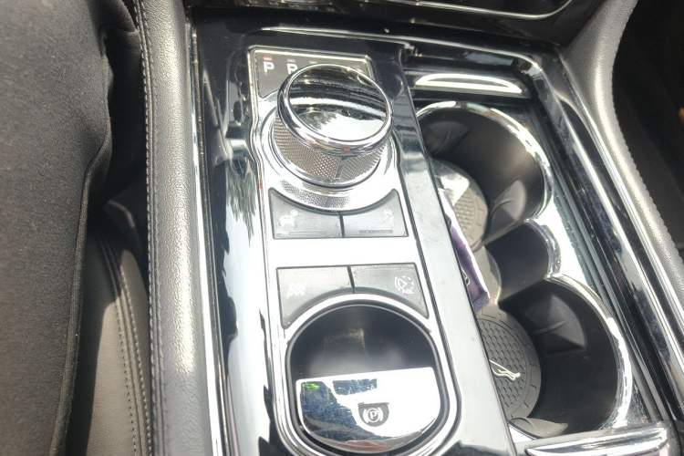 Used Jaguar XJ 2014 XJL 3.0 SC Four-Wheel Drive Panoramic Business Edition Gear Lever