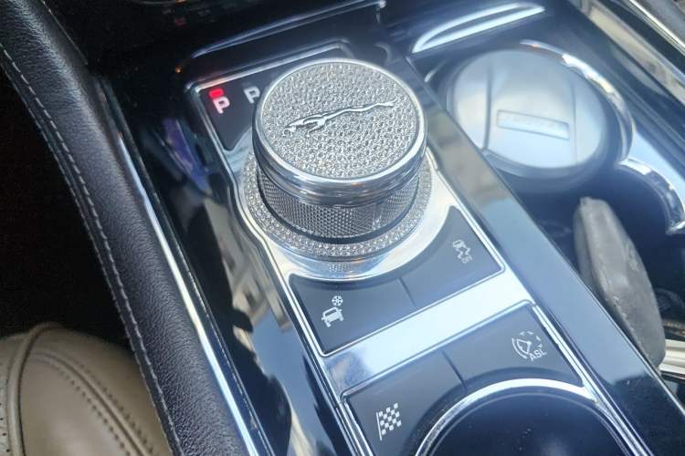 Used Jaguar XJ 2014 XJL 3.0 SC Two-Wheel-Drive Flagship Business Edition Gear Lever