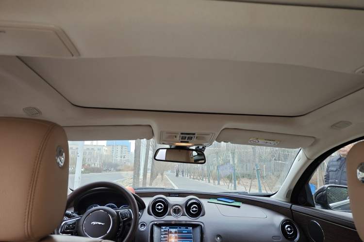 Used Jaguar XJ 2014 XJL 2.0T Two-Wheel-Drive Elegant Business Edition Headliner