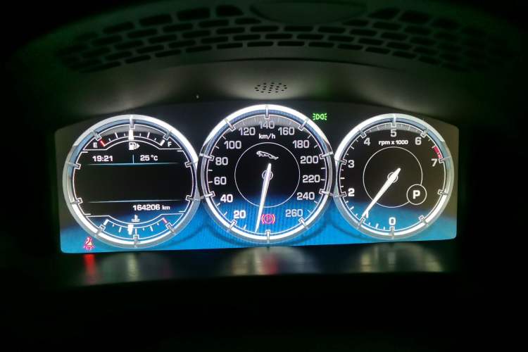 Used Jaguar XJ 2014 XJL 2.0T Two-Wheel-Drive Elegant Business Edition Instrument Cluster