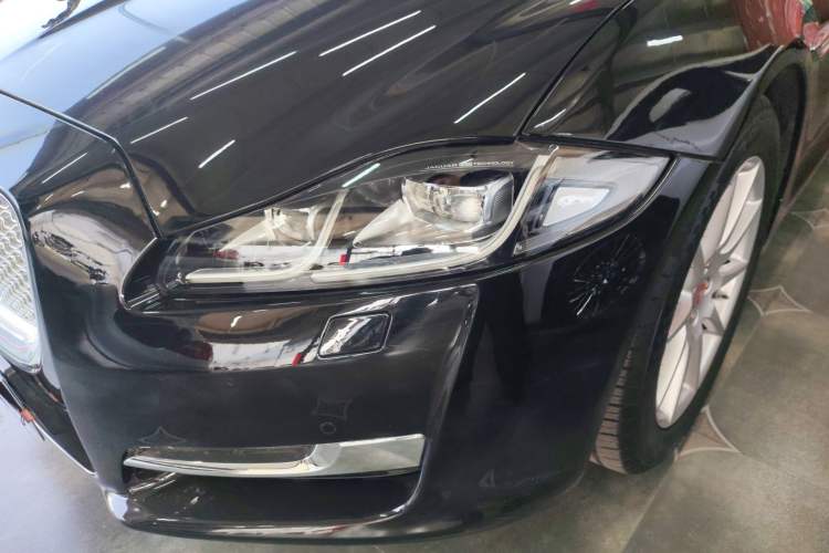 Used Jaguar XJ 2014 XJL 2.0T Two-Wheel-Drive Elegant Business Edition Left Front Headlight