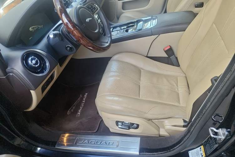 Used Jaguar XJ 2014 XJL 3.0 SC Two-Wheel-Drive Flagship Business Edition Left Front Seat