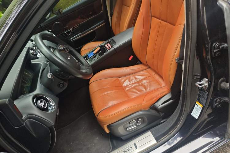 Used Jaguar XJ 2014 XJL 3.0 SC Two-Wheel-Drive Panoramic Business Edition Left Front Seat