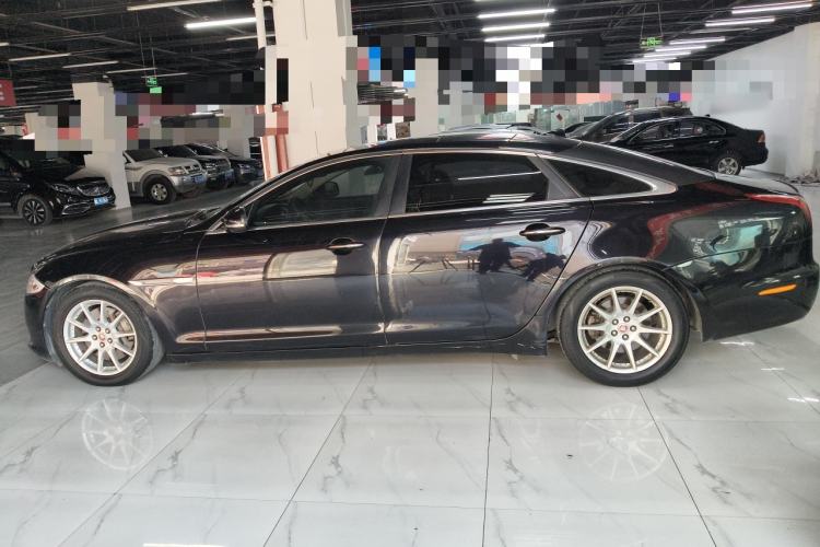 Used Jaguar XJ 2014 XJL 2.0T Two-Wheel-Drive Elegant Business Edition Left Side
