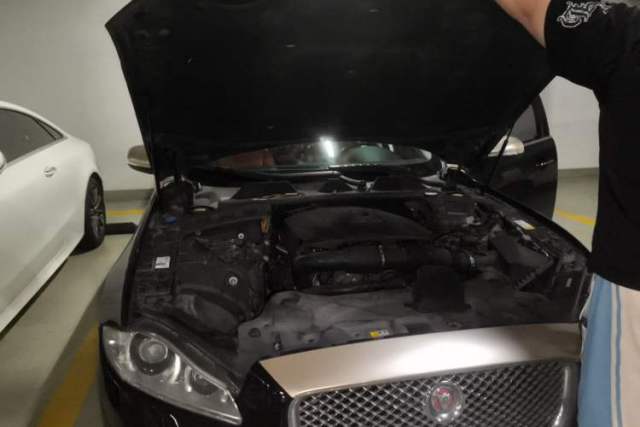 Used Jaguar XJ 2014 XJL 2.0T Two-Wheel Drive Panoramic Business Edition